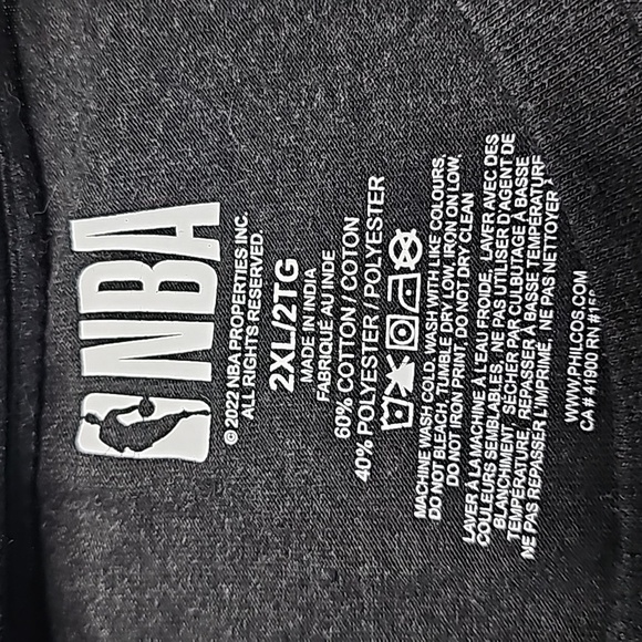 NBA Toronto Raptors black XXL short sleeve shirt - Picture 6 of 6